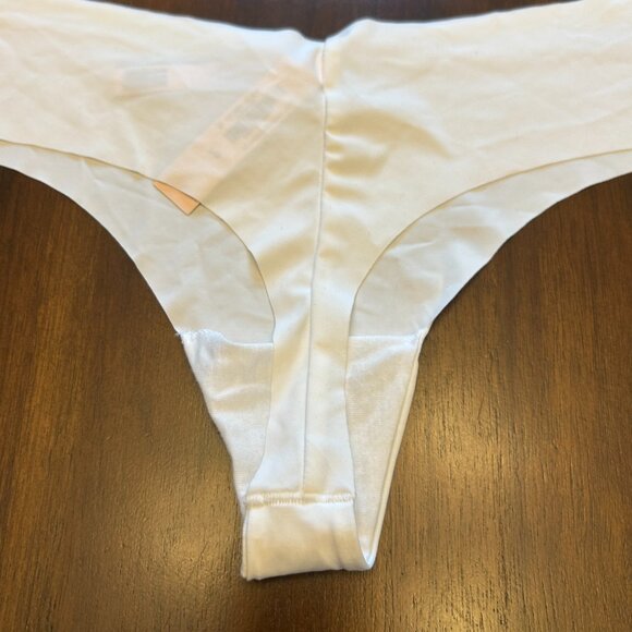 NWT Victoria's Secret Thong/String White Size Large - Picture 4 of 8